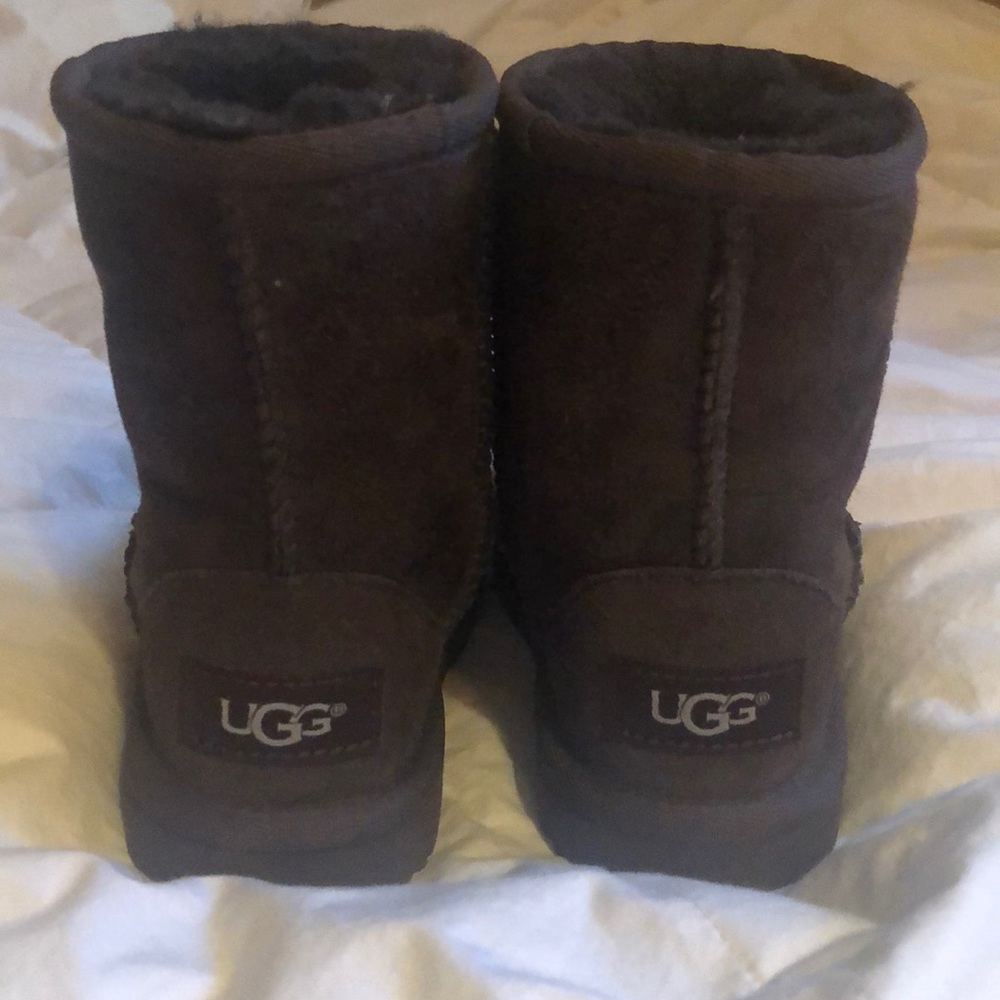 Toddler UGG Boots..❄️☃️